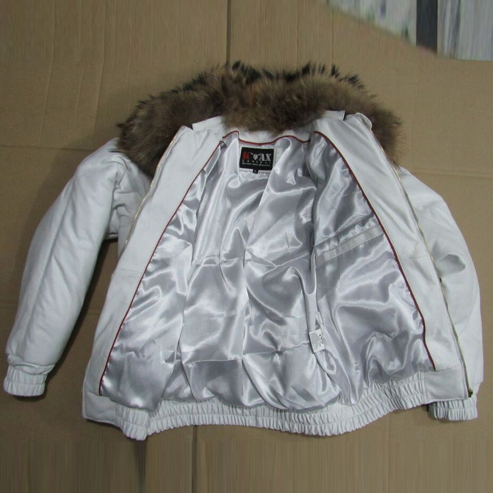 Interior view of the V-Bomber jacket highlighting the authentic goose down insulation and premium soft lining.